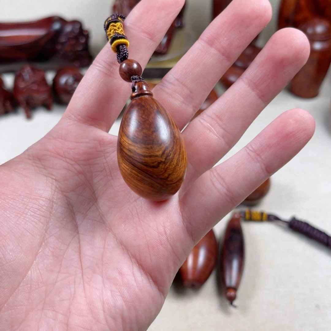【闪购商品】降香黄檀把件风*松