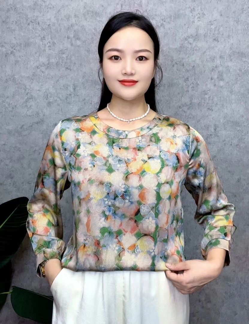 新款上新，时尚洋气百搭显白中袖，精致优雅妈妈装小衫