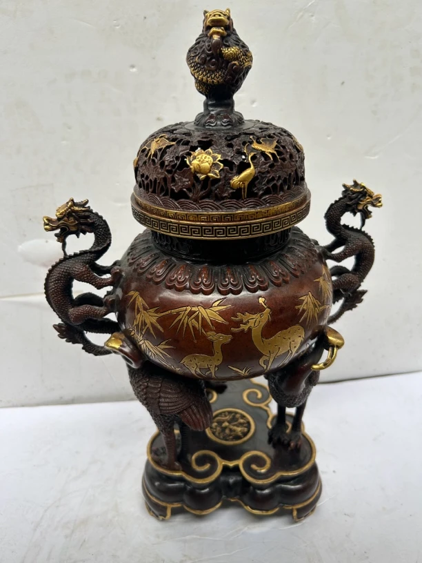 铜器。松鹤延年三层香炉。