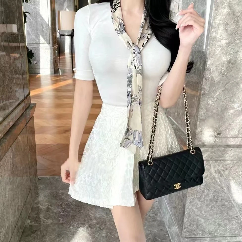 高级感丝巾飘带v领短袖正肩T恤女气质轻熟风显身材系带半袖上衣夏