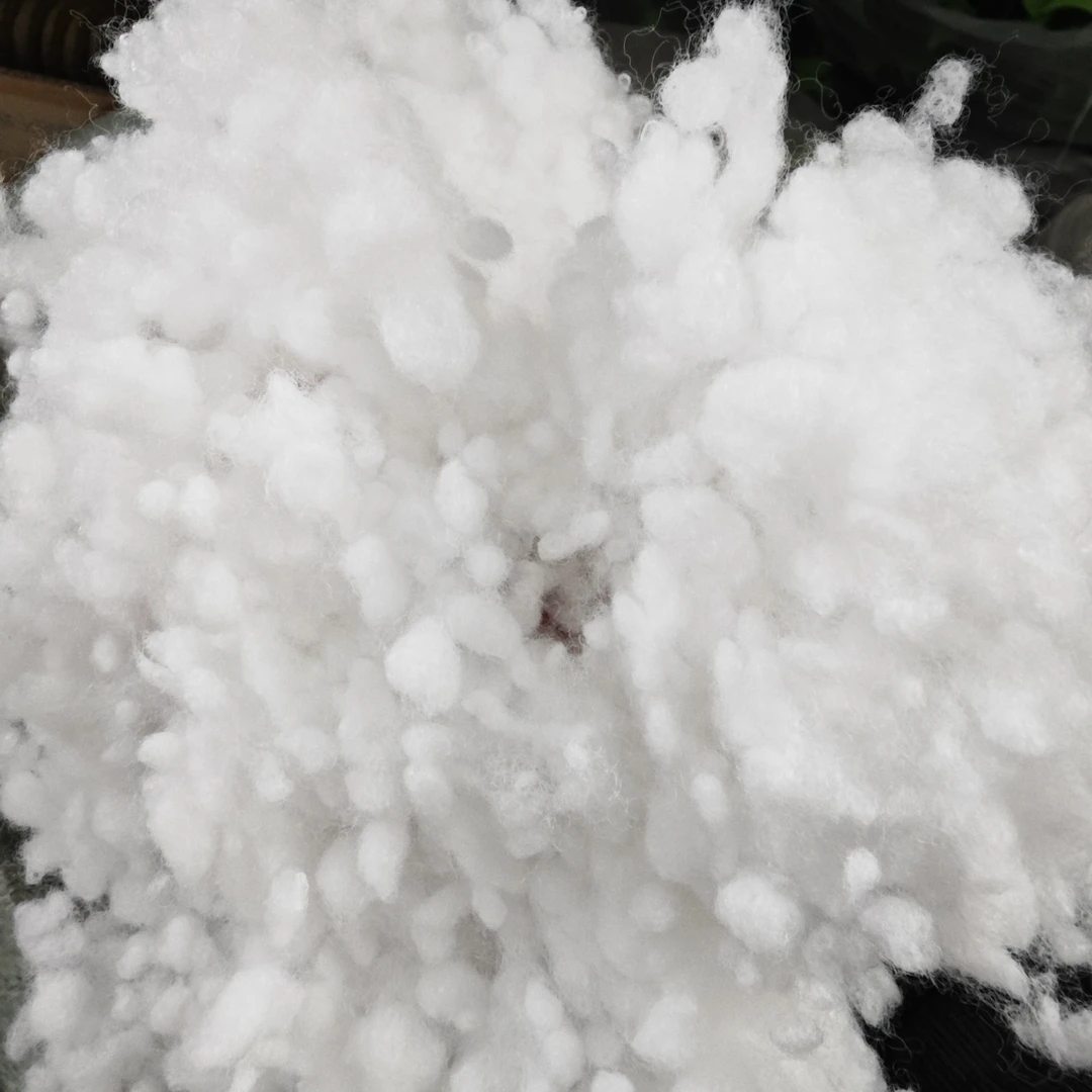 高弹纤维丝绵填充抱枕靠垫珍珠棉蓬松舒适