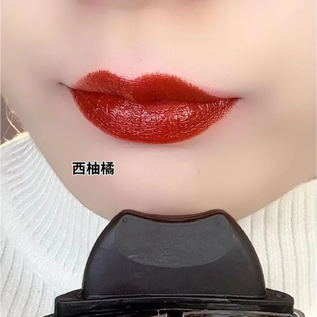 懒人唇形口红补水保湿防水护理显白秋冬温变温感不掉色