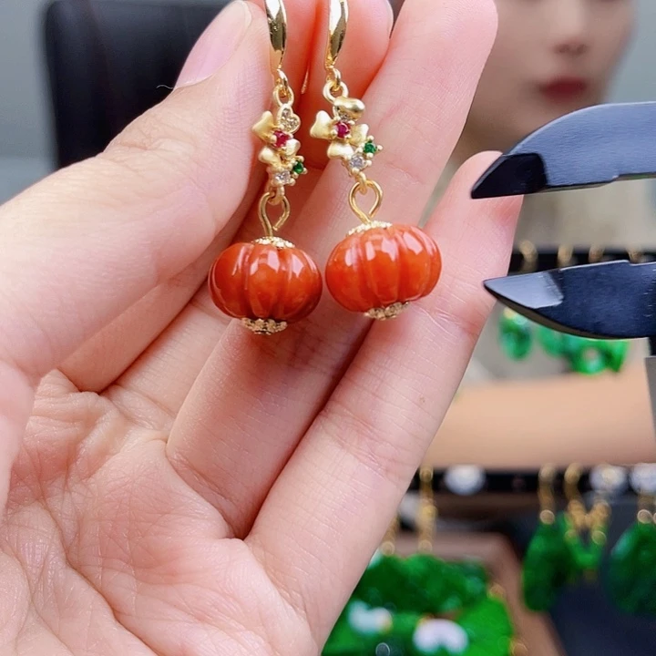 翡翠耳饰未镶嵌饰品