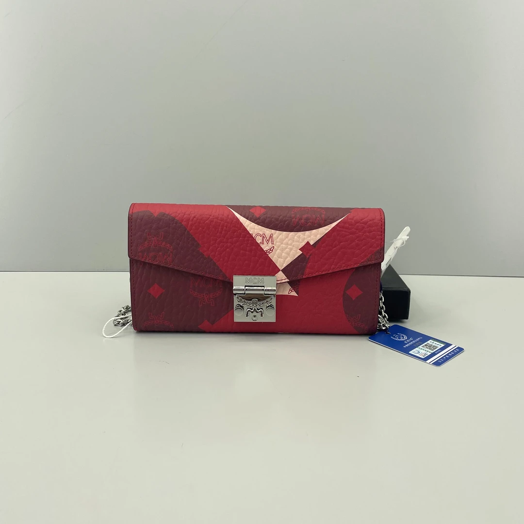 99新 MCM 媚姐/mcm红色迷你链条包19x10x2cmSF113013