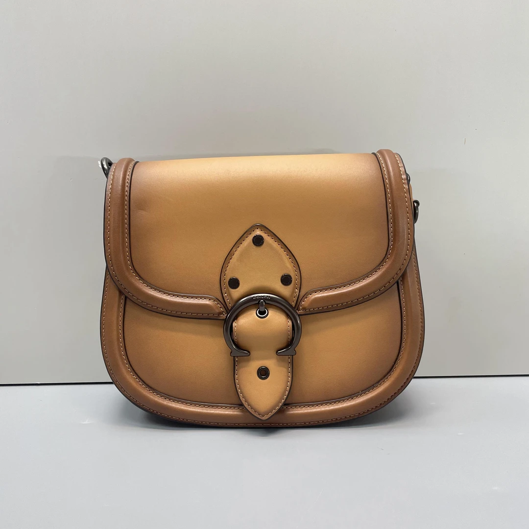 95新 COACH/蔻驰 （少肩带）beat23棕色马鞍包23x19x7cmL091307
