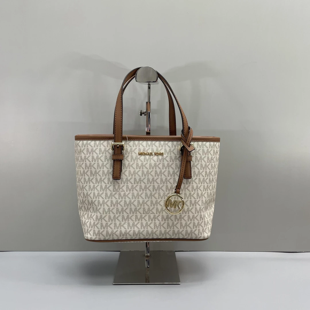 99新 MICHAELKORS/迈克高仕 小林/棕拼白菜篮子23*19*11cmA072310