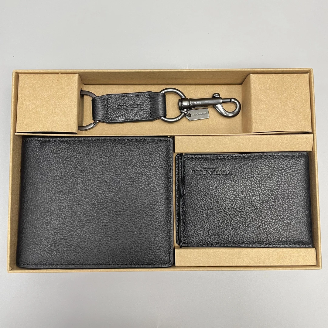 99新 COACH/蔻驰 纯黑色钥匙扣钱包卡包11X9X2cmM020318