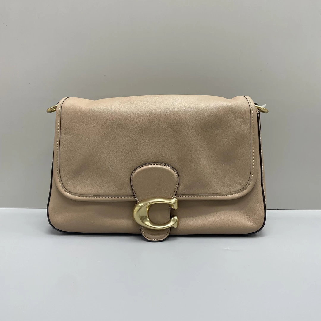 95新 COACH/蔻驰 小林/soft tabby奶茶色单肩包26*16*9cmA061501