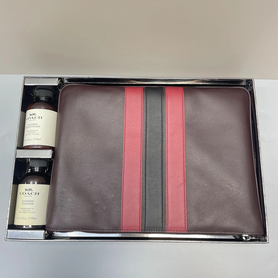 99新 COACH/蔻驰 保养套装褐色条纹手拿包29X21X1cmL042904