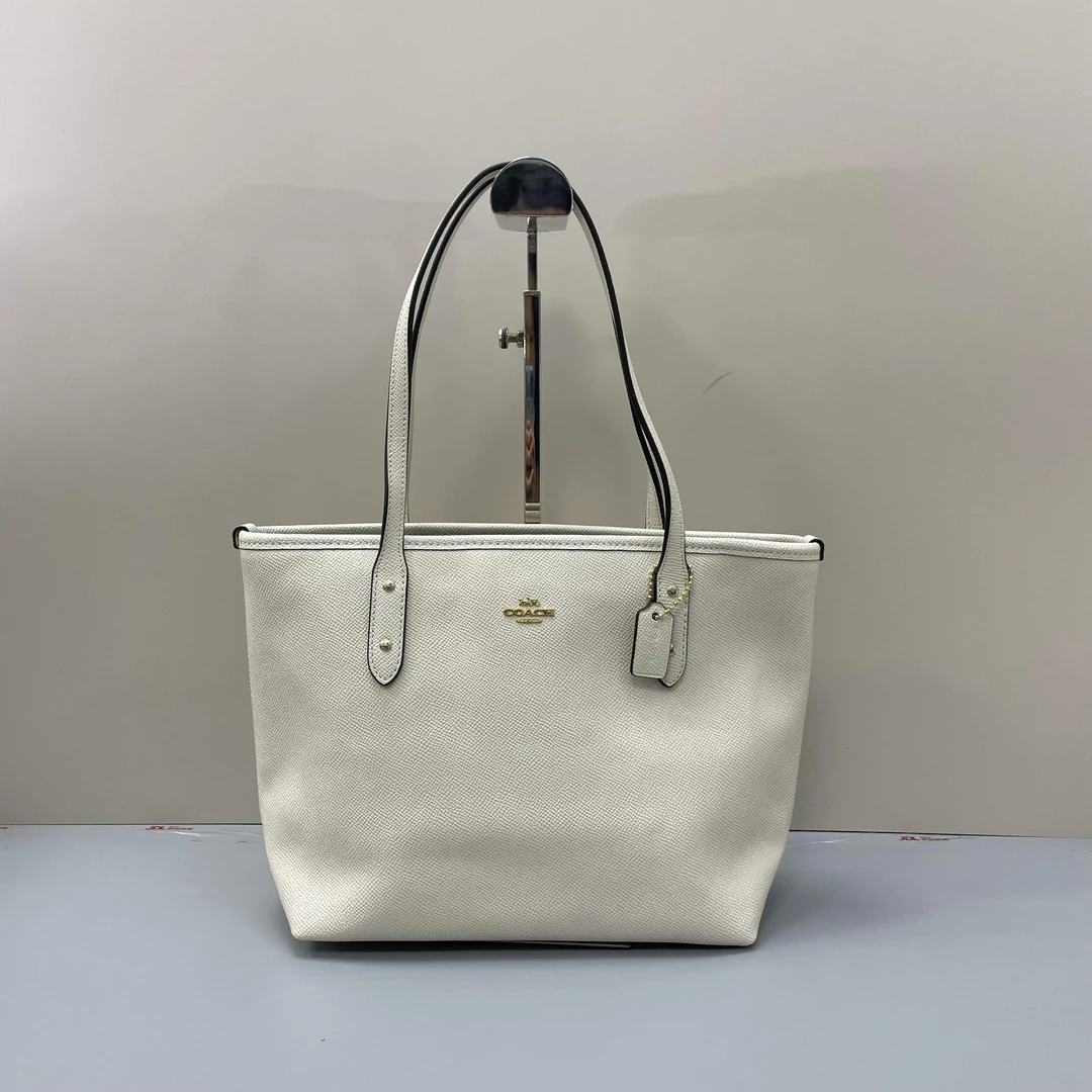 95新 COACH/蔻驰 小丽/city23白色托特包23*20*11cmZ121209