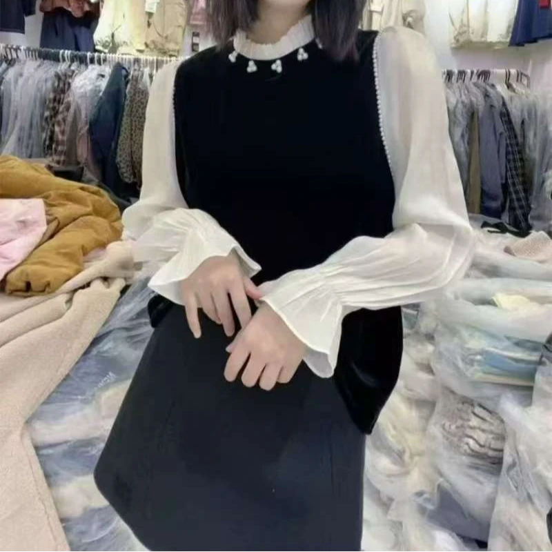 【小曹大码】-2518-早春款显瘦丝绒拼接撞色钉珠显瘦大码气质甜美衫