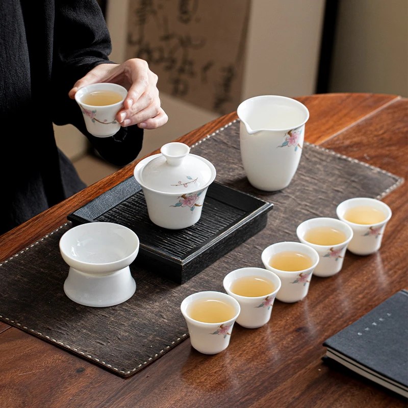 梅花纯白羊脂玉套装轻奢家用家用简约礼盒装礼盒装茶盖碗高档陶瓷