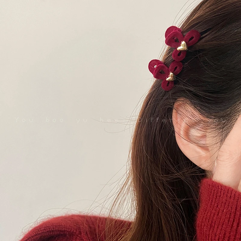 红色蝴蝶结爱心毛绒抓夹女公主头八字刘海侧边发夹复古气质发饰品