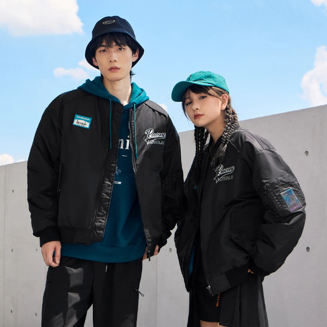 A21【男女同款】情侣款球服厚外套宽松字母刺绣棉服男R423114024