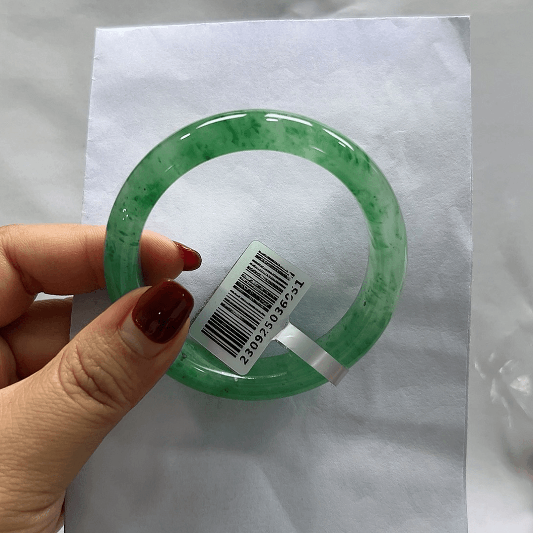 石英质玉手镯未镶嵌66