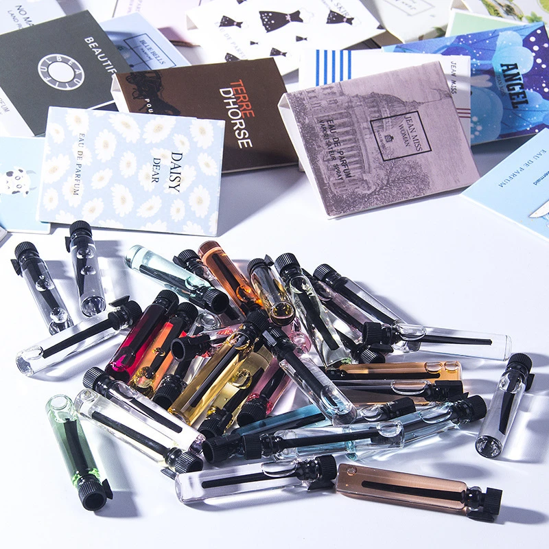 【银装热门女香】小城伊香JEAN MISS女士学生党大牌便携卡片香水