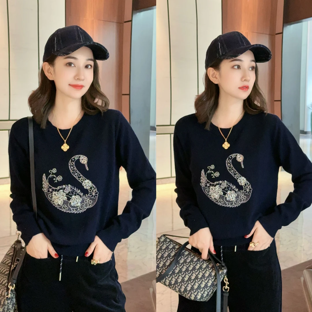 【小天鹅】100羊毛%秋冬定制重工针织毛衣XY241691 JDND轩羽