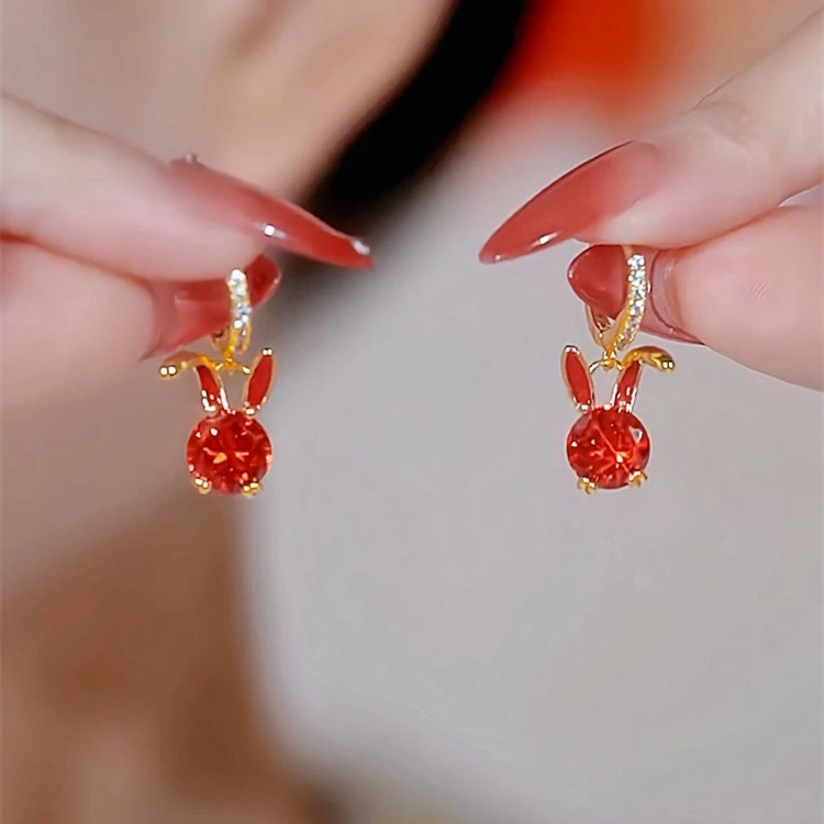 铜合金耳饰 气质时尚耳扣红色兔子耳坠简约小巧耳环精致百搭耳饰