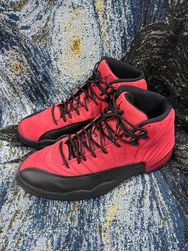 aj12篮球鞋 黑红禁穿 46码无原盒中帮（潮鞋）