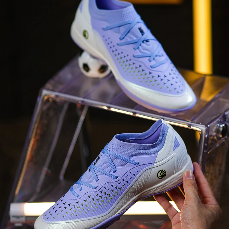 振足足球训练鞋【星征途】TF粹钉低帮学生青少年草地防滑透气男子紫