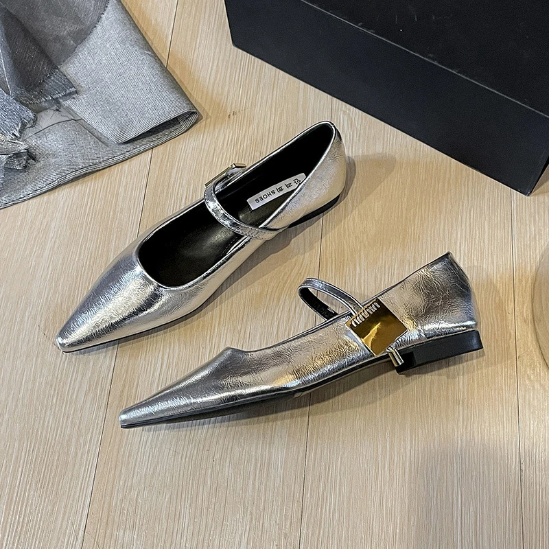 低跟黑色气质玛丽珍鞋女春季新款软底复古通勤尖头单鞋