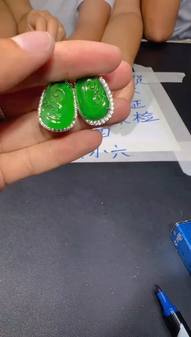 【闪购商品】定制翡翠未镶嵌75-多样性发货(发其一)