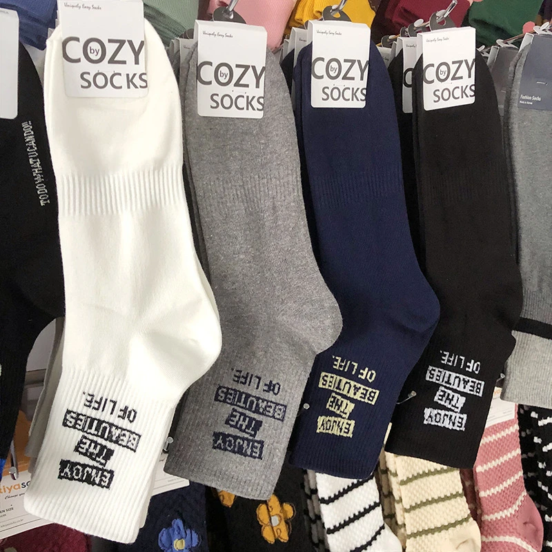 特果妈家韩国进口秋冬欧美嘻哈运动风潮字母中筒男袜短袜