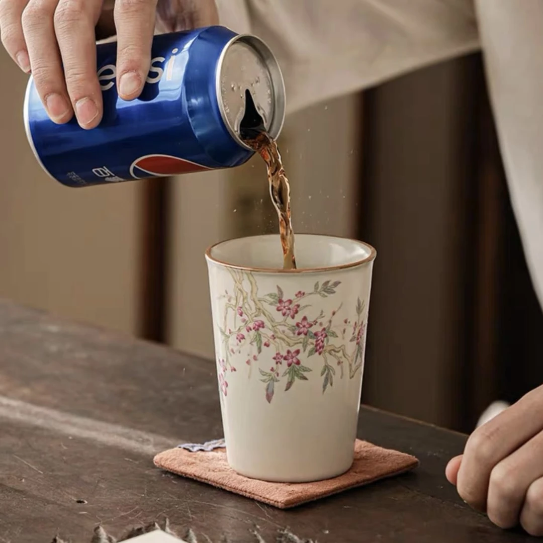 草木灰米黄梅花汝窑可乐杯陶瓷水杯家用主人杯功夫茶具手握杯580