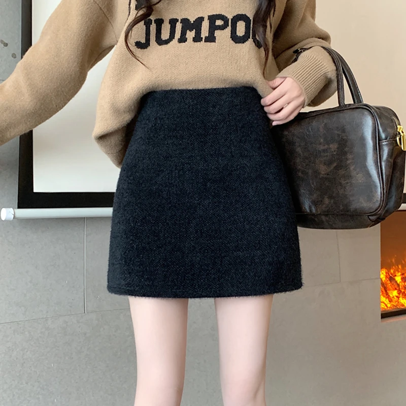 黑色毛呢显瘦半身裙女秋冬季百搭A字高腰短裙小个子防走光包臀裙