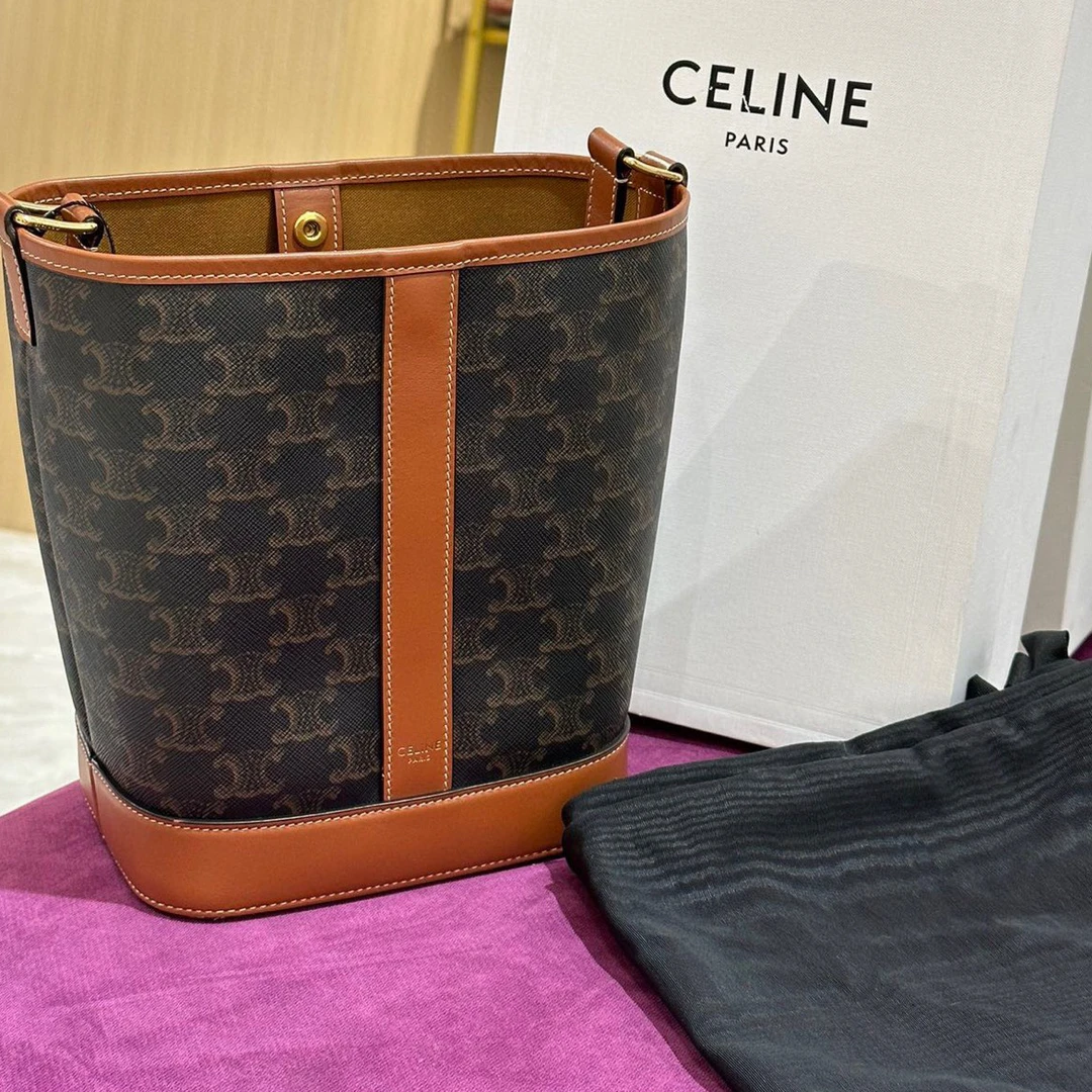 99新 Celine/思琳 2310680 凯旋门小号水桶包 20