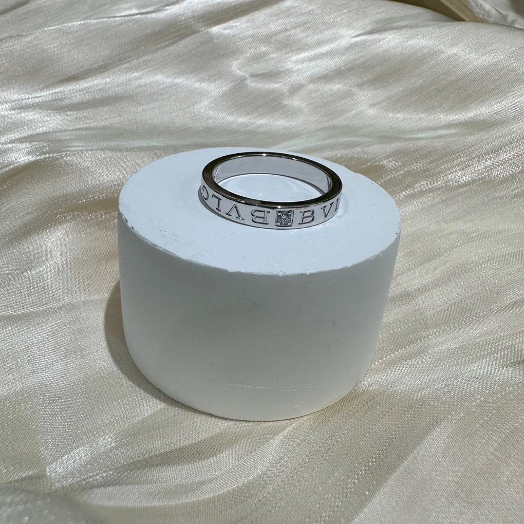 99新 BVLGARI/宝格丽 白金字母单钻戒指 /货号2310377