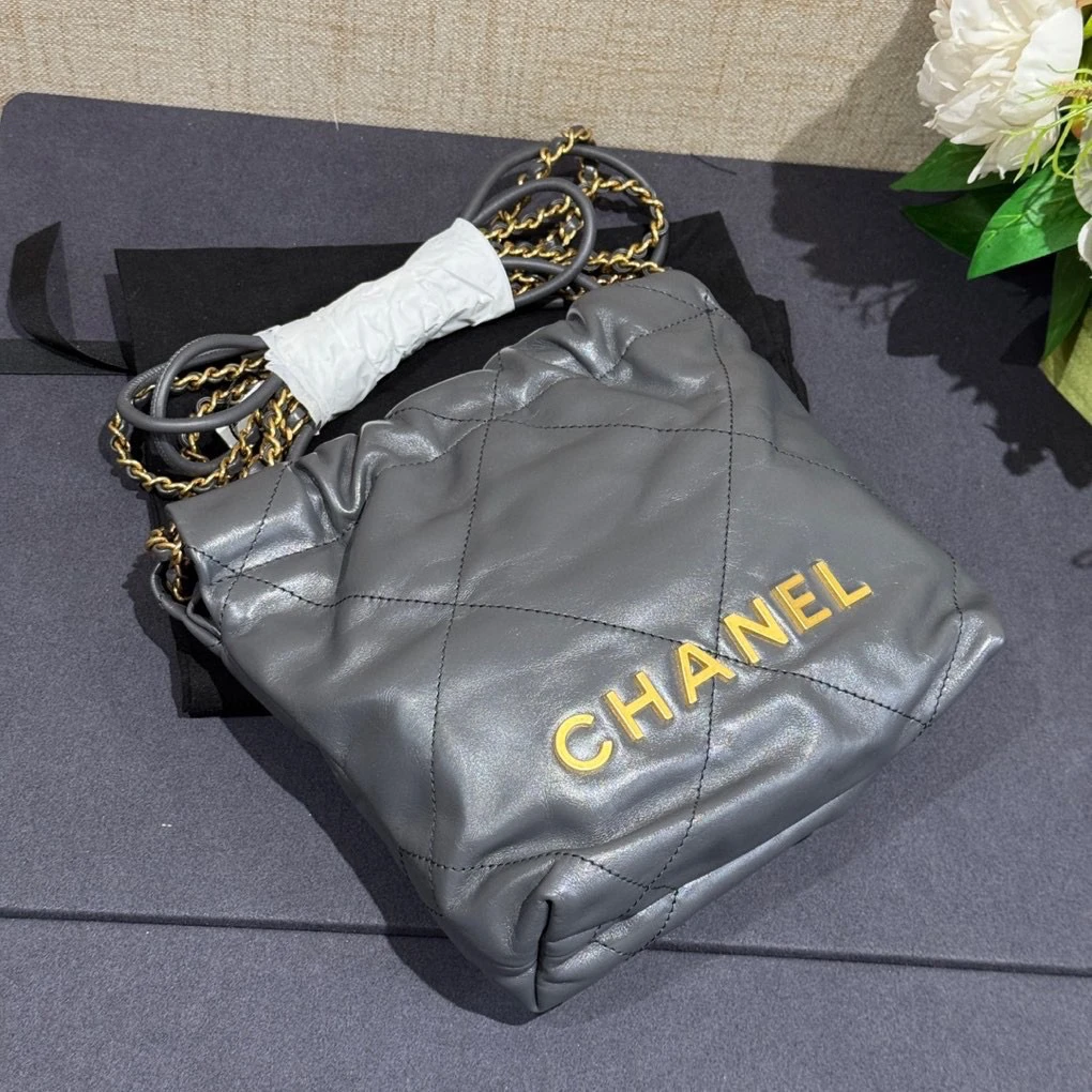 99新 Chanel/香奈儿 22bag mini深灰色金扣单肩包 芯