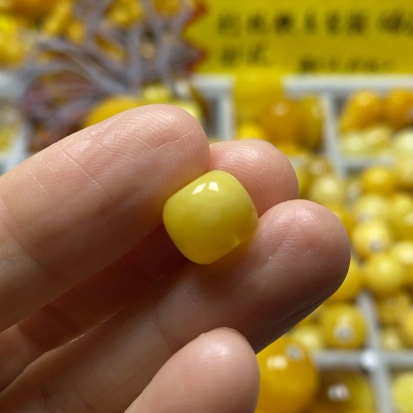 【闪购商品】蜜蜡裸石未镶嵌墨*、