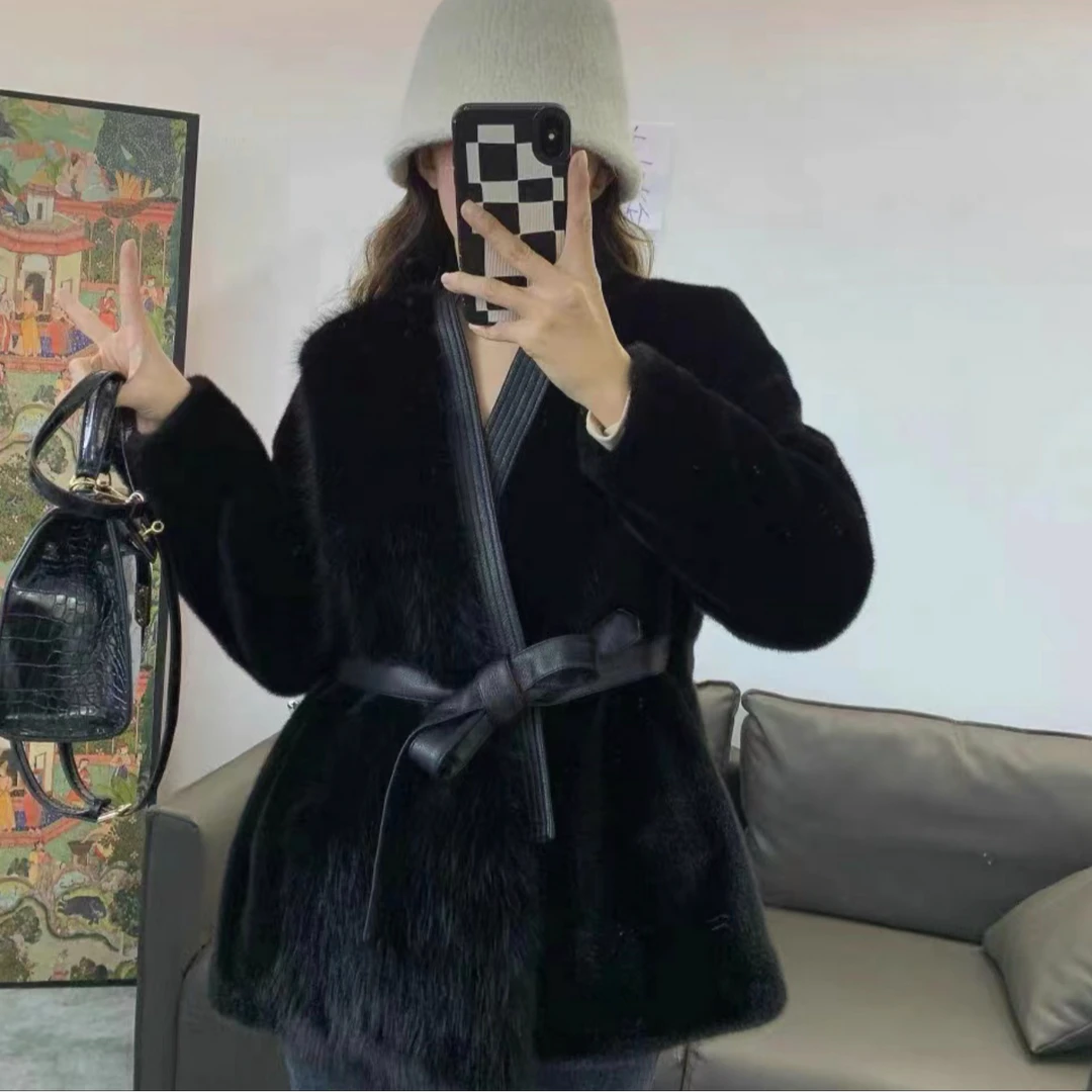 2024秋季新款高级感名媛风气质显瘦系带款毛毛外套