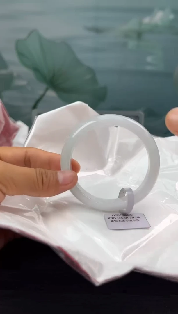 【闪购商品】翡翠手镯未镶嵌翡翠手镯15