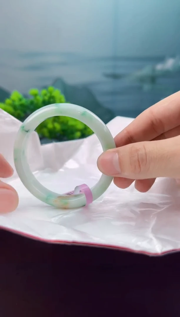 【闪购商品】翡翠手镯未镶嵌50翡翠手镯