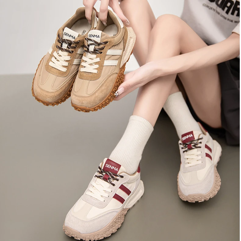 森马2024秋季新款德训鞋女复古运动真皮休闲板鞋百搭透气阿甘鞋女