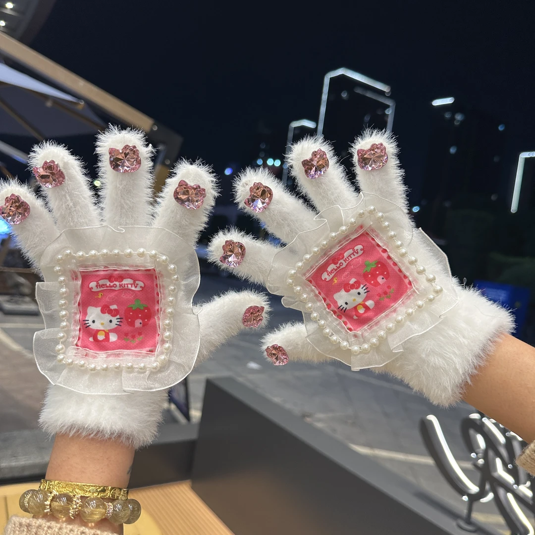 少女珍珠花边水钻手套秋冬仿貂毛加厚可爱卡通kt学生毛绒分指手套