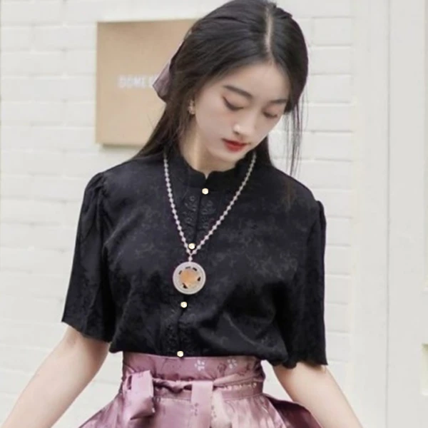 绣棠福利特惠【短袖】2024夏季提花上衣短袖设计感气质拉满少女感