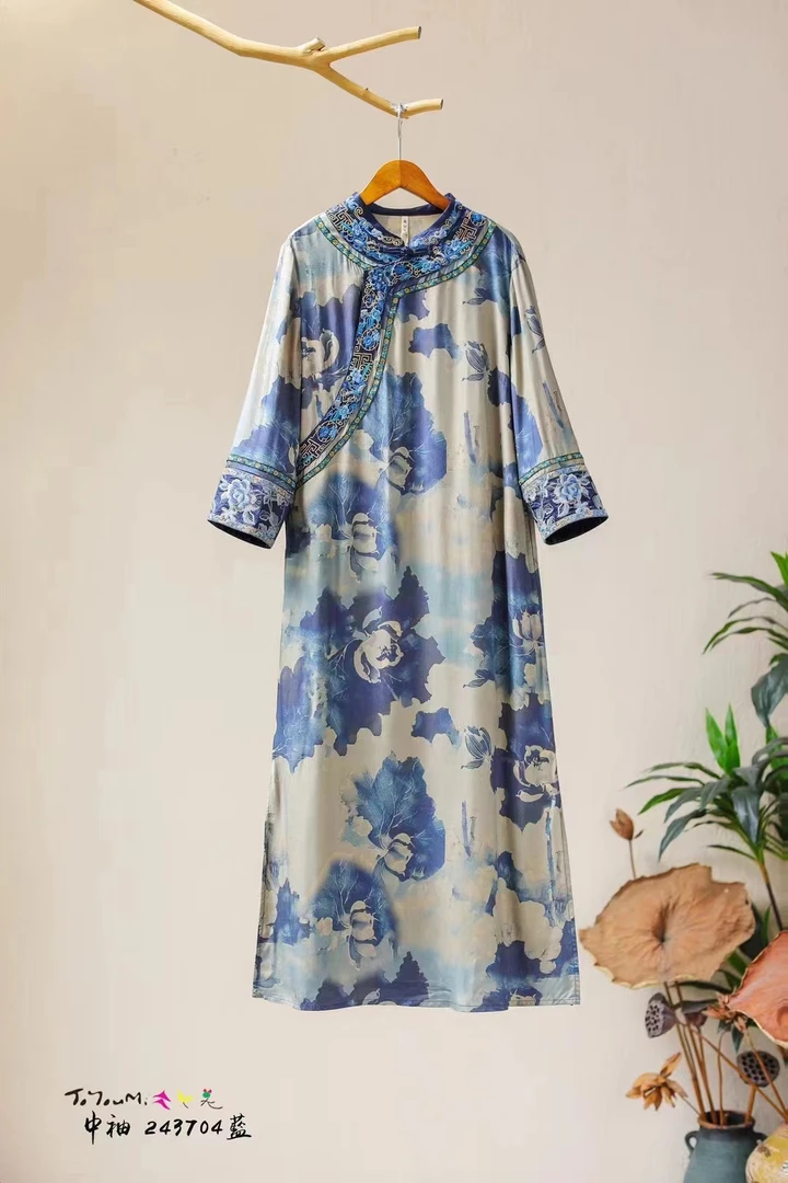 闲云归（再见时光）宽松连衣裙时尚碎花精工刺绣中袖连衣裙