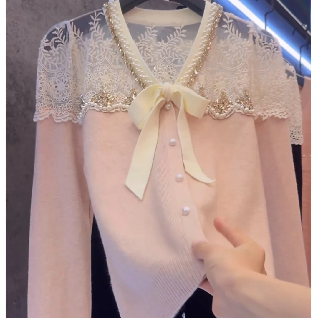2024新款显瘦蕾丝拼接上衣秋冬设计感蝴蝶结温柔气质减龄毛衣针织