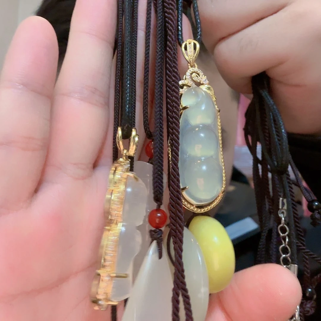 【闪购商品】蛇纹石玉珠宝奇石合金