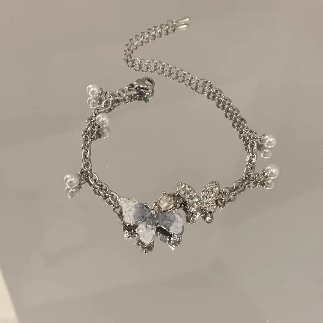 铜合金手链 气质小众简约银色ins超仙碎石蝴蝶手链KK358