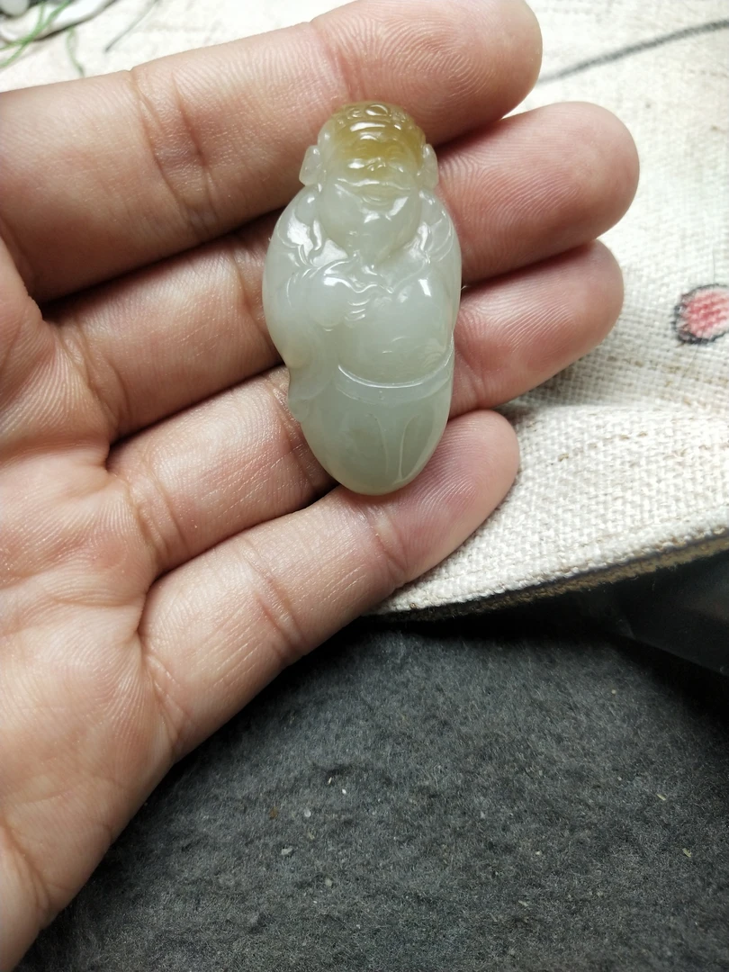 高品质新疆和田玉财神