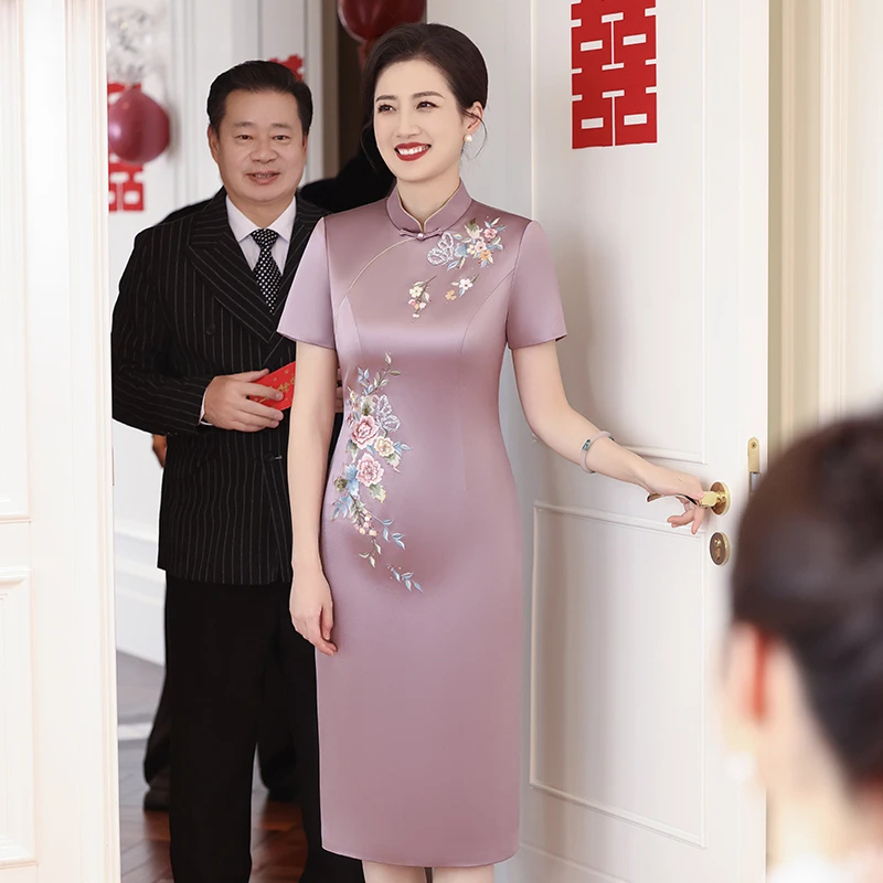994嘉喜妈妈婚宴改良旗袍2024新款夏高贵年轻喜婆婆装结婚喜服