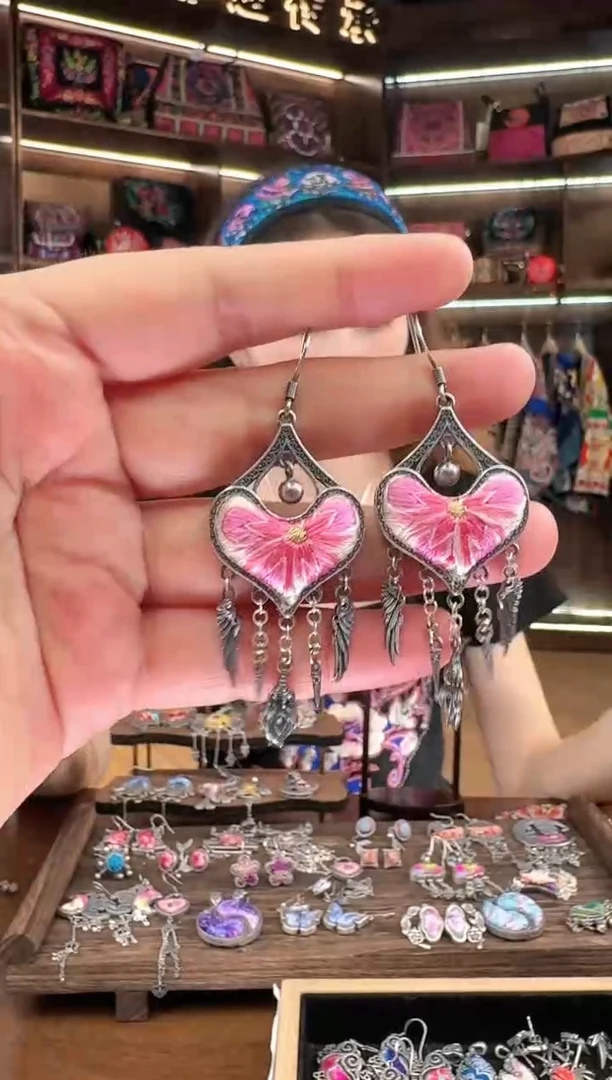 【闪购商品】织绣390黔东南苗族刺绣