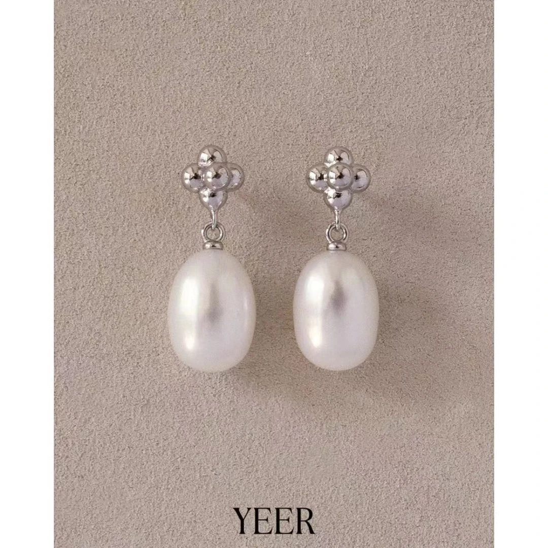 925银耳饰 YEER 绝美！小众设计师四叶草不规则真珠耳环高级感耳坠