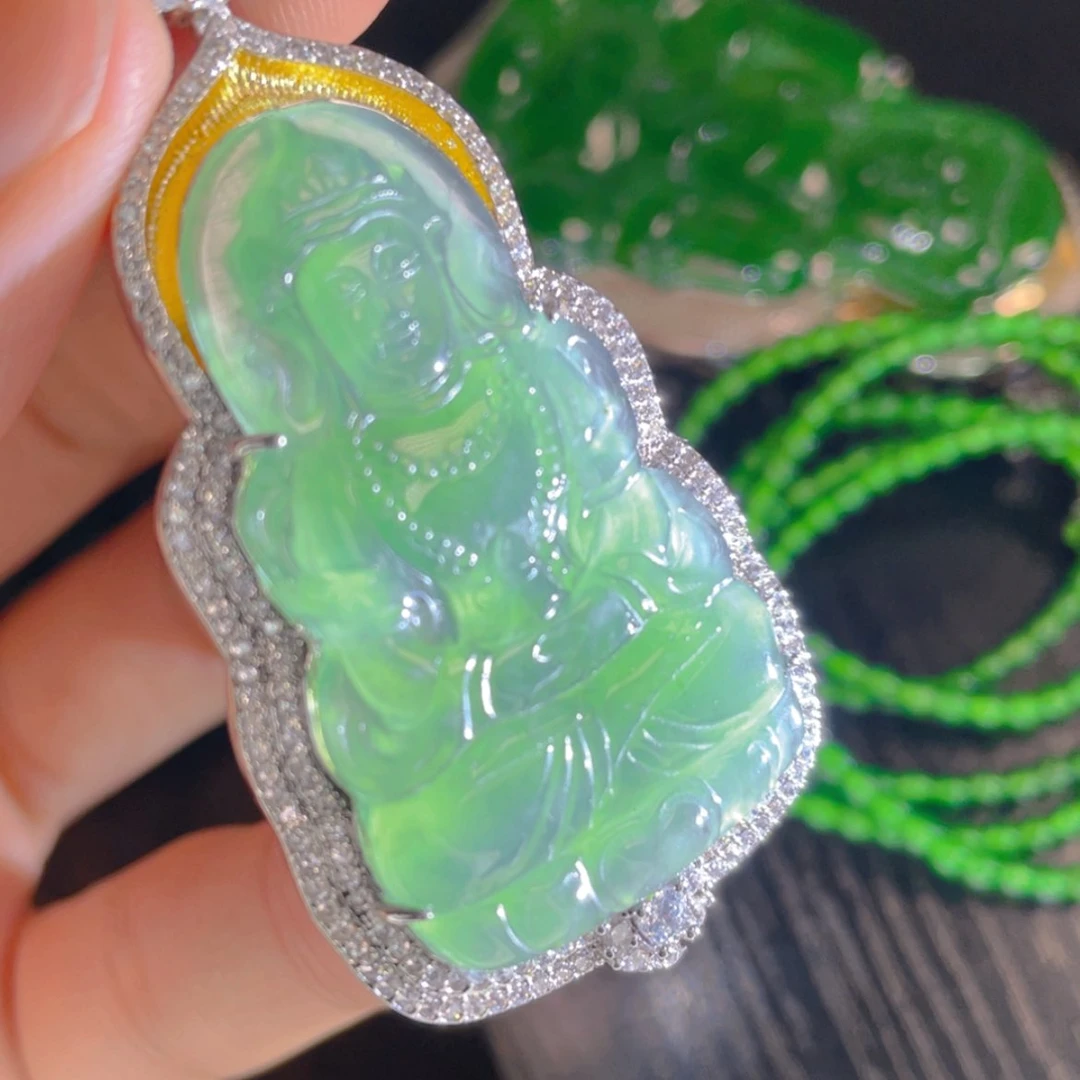 【闪购商品】翡翠颈饰未镶嵌