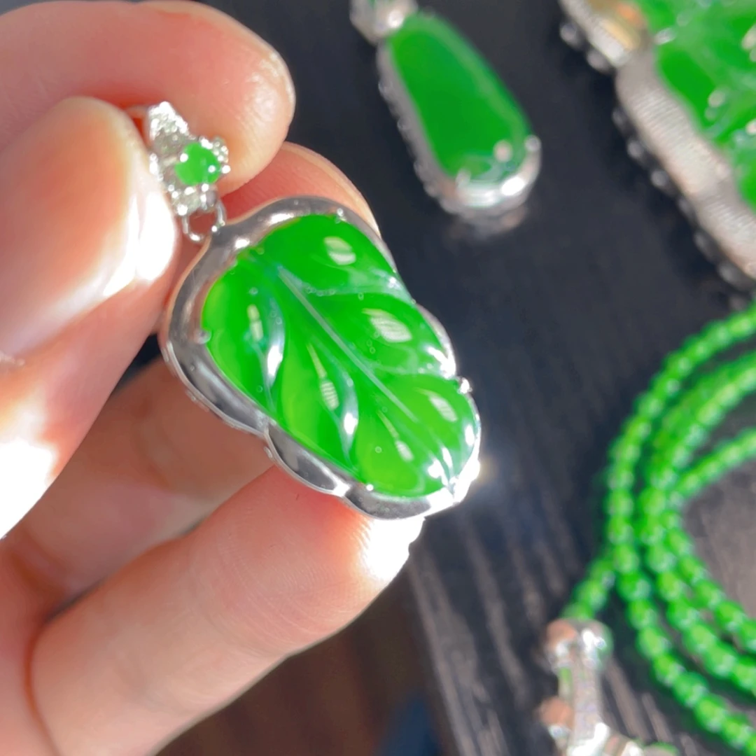 【闪购商品】翡翠颈饰银S925镶嵌