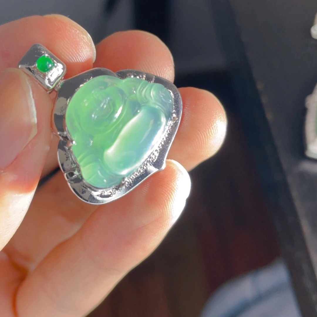 【闪购商品】翡翠颈饰未镶嵌